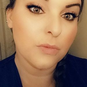 Meet your Posher, Steph